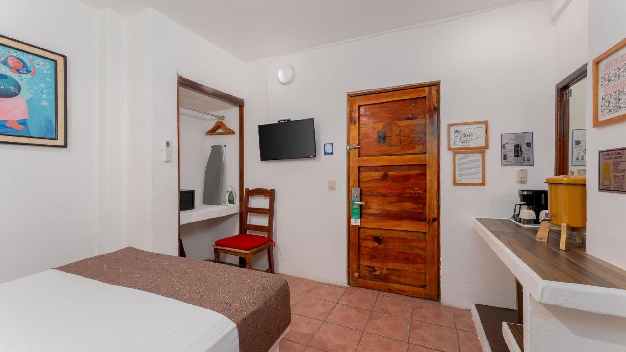Hotel Western Chahue